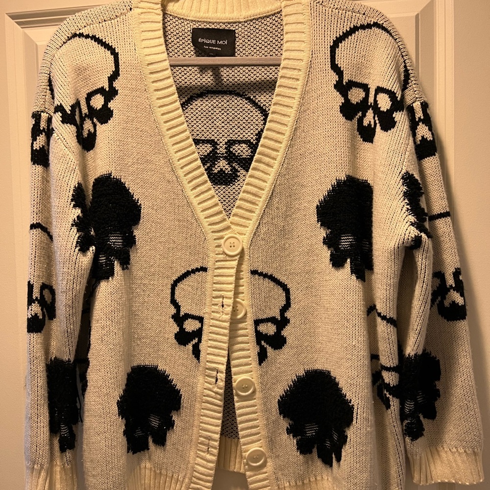 Epique moi skull cardigan M